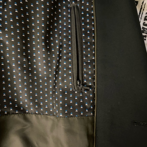 Haggar suite ( 2 pieces ) men’s classic. Looks like new. - Picture 9 of 15